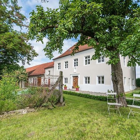 Historischer Pfarrhof Niederleierndorf Langquaid Extérieur photo