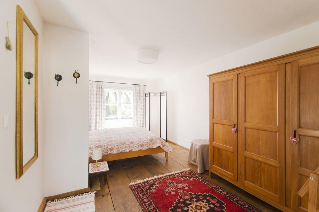 Historischer Pfarrhof Niederleierndorf Langquaid Chambre photo