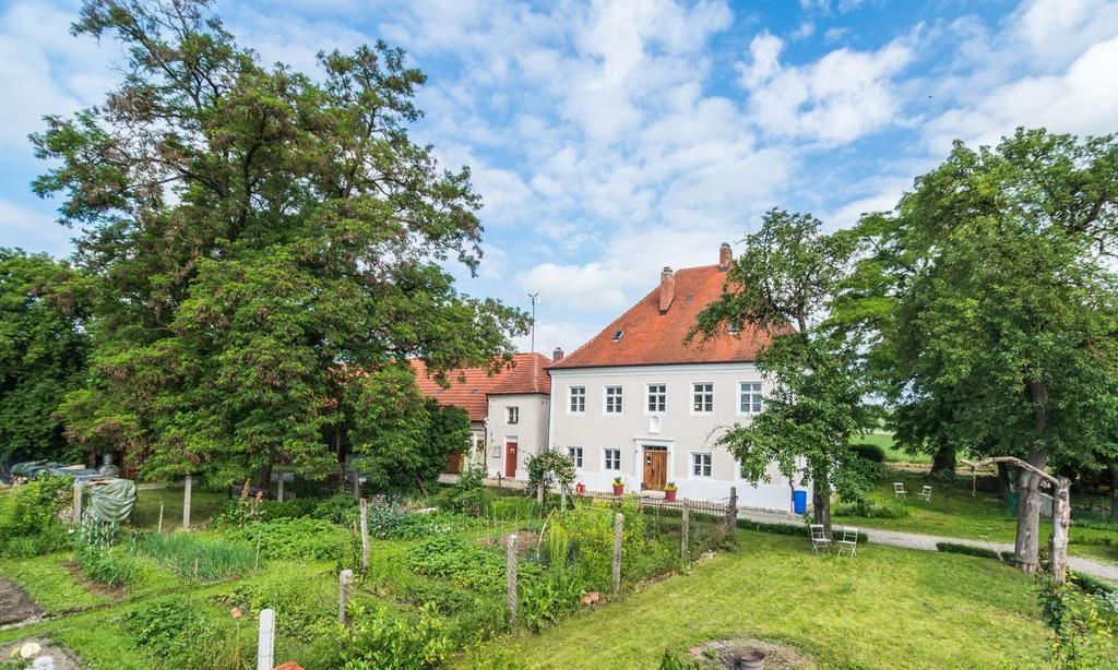 Historischer Pfarrhof Niederleierndorf Langquaid Extérieur photo